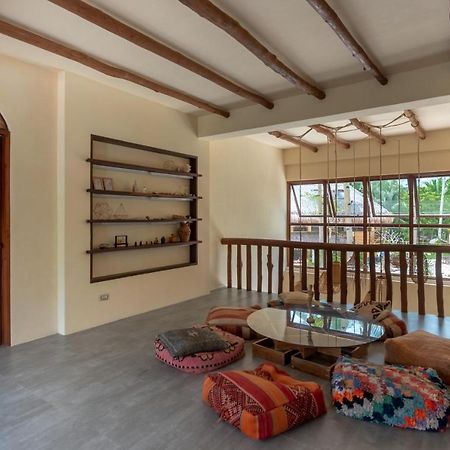 Vedya Boutique Hostel General Luna  Luaran gambar